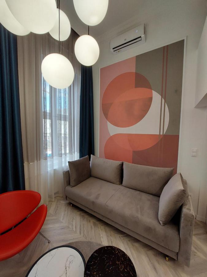 Central Gallery Apartment Debrecen Buitenkant foto